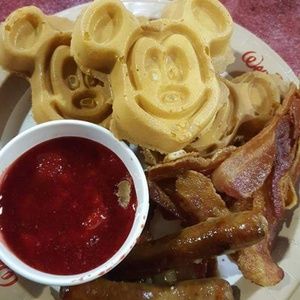 Meet your Posher, Janessa